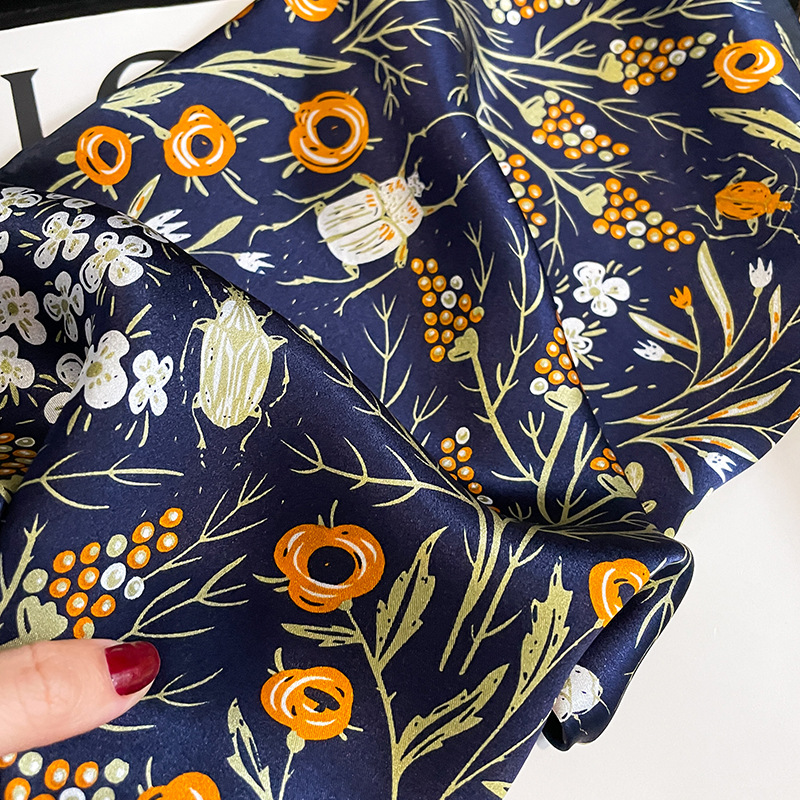ผ้าพันคอไหมแท้ 100% แฟชั่นปี 2 - Ascot Neck Scarf บทวิจารณ์และราคา